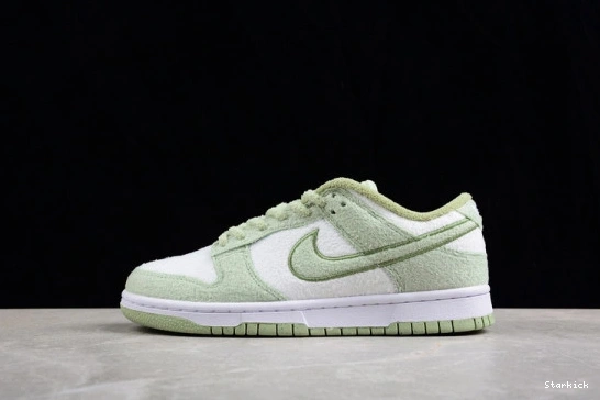 Nike DQ7579-300 Low Fleece Dunk Pack SE Honeydew 0717